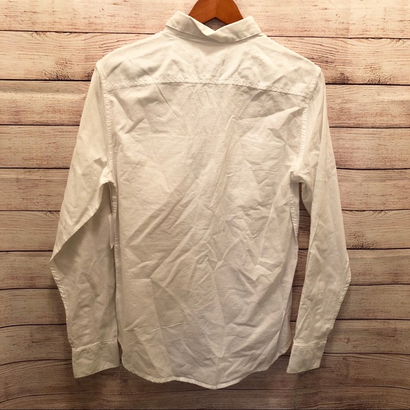 NWT slim fit button down white collared top - Picture 4 of 4